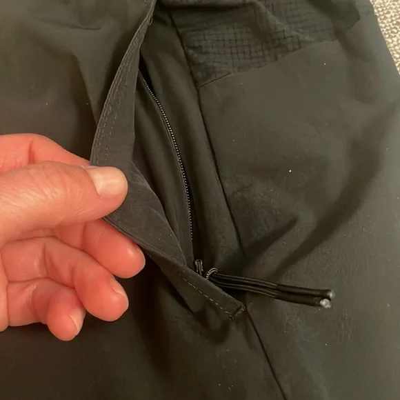 Gap fit athletic shorts - Picture 5 of 6